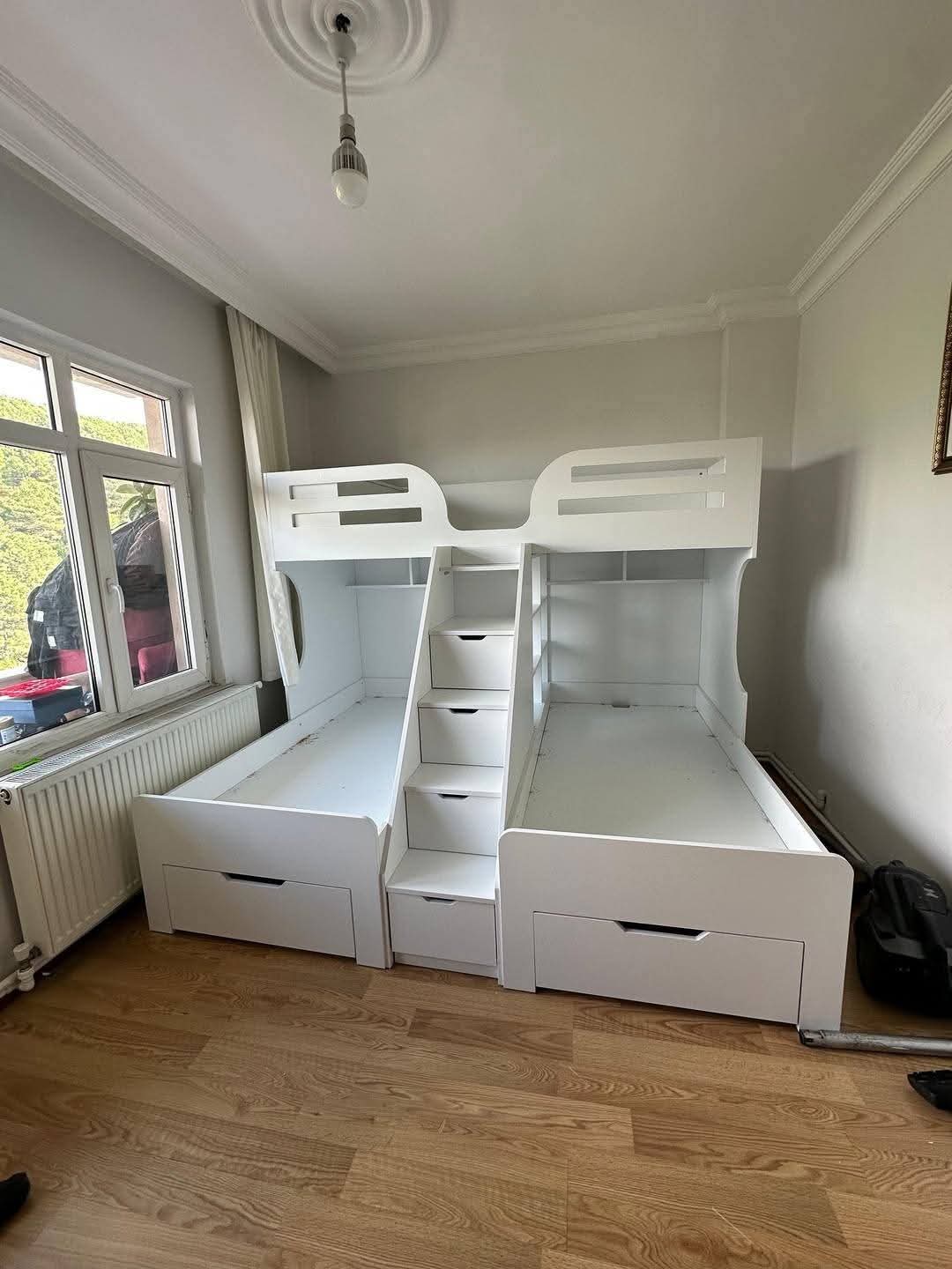 Twin Bunk Bed